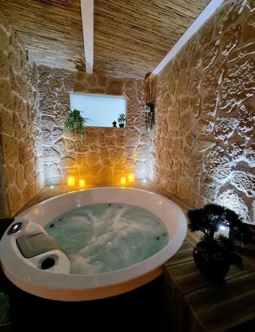 Les Spas De La Mer, Suite & Spa, Love Room, Plein Coeur Du Grau Le Grau-du-Roi Exterior photo